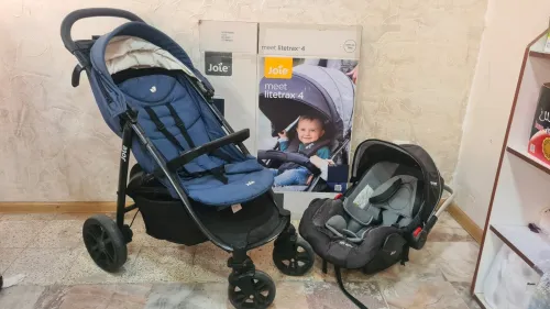 Poussette bébé et Maxy cosy 
