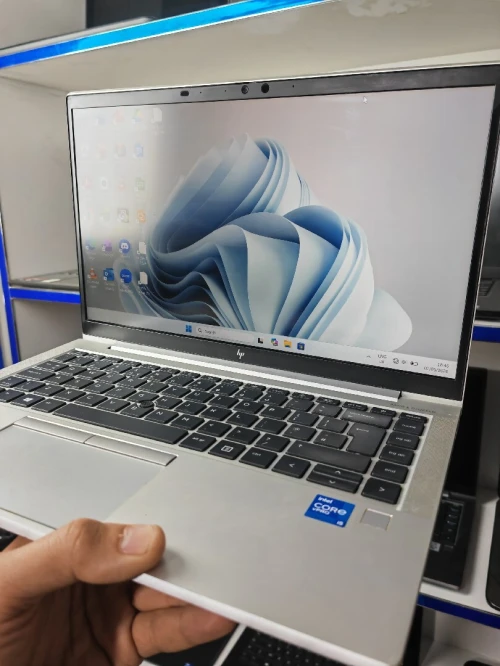 Hp elitebook 840 g8 i5 11eme