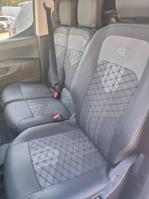 Location voiture utilitaire