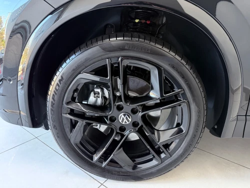 Volkswagen New Tiguan 2026 R LINE FULL BLACK