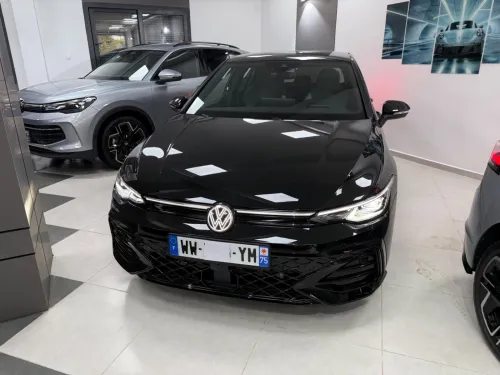 Volkswagen Golf 8.5 2025 R LINE