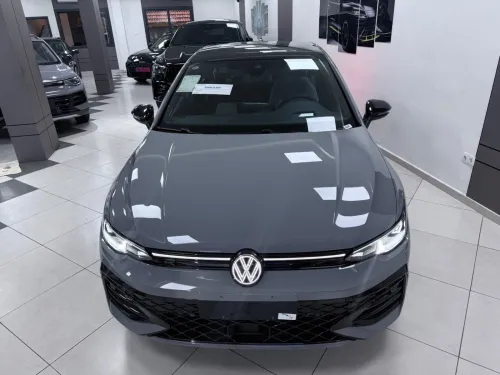 Volkswagen Golf 8.5 2026 R line black edition