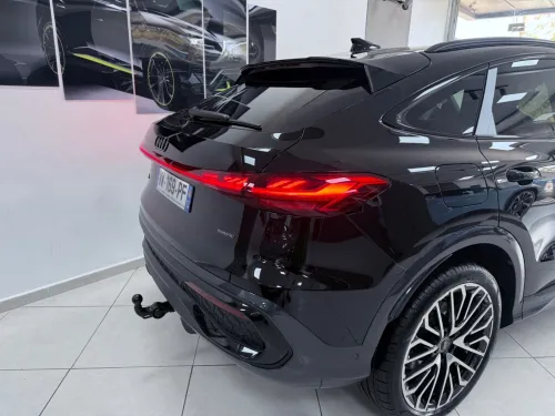 Audi Q5 2026 S line full black