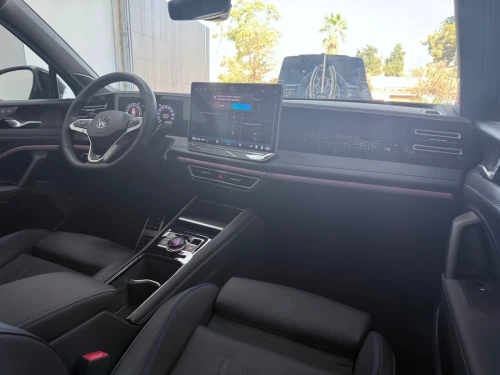 Volkswagen New Tiguan 2026 R line full black