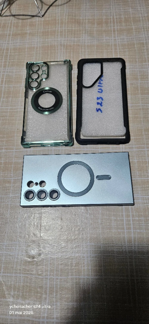 lot de 14 coques + 2 protége ecran.