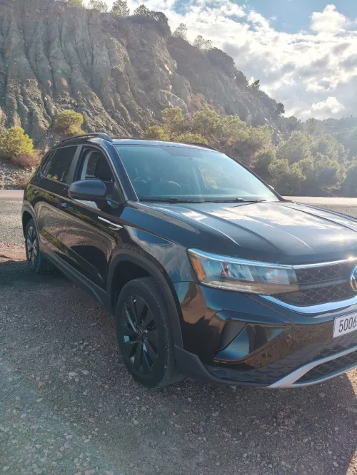 Volkswagen Taos 2022 SE Black 