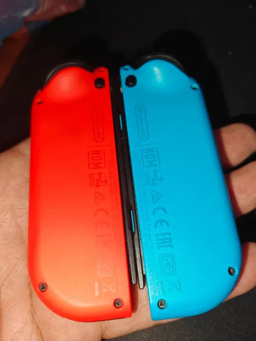 Joy-Con