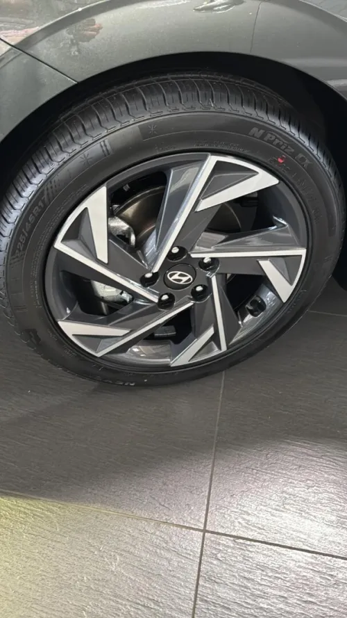 Hyundai Elentra 2025 Luxe