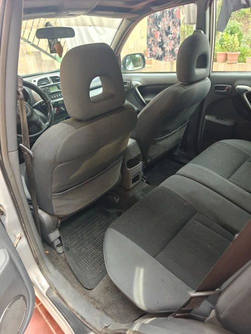 Toyota RAV 4 2003 
