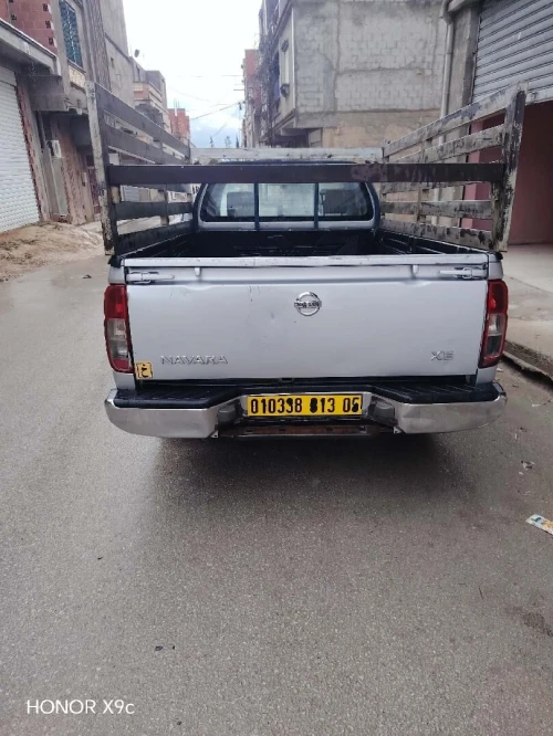 Nissan navara 2013