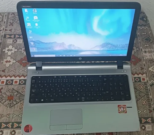 HP ProBook 450 G3 ; 8GO ; Processeur Intel core i5-6200U  ; 128MB ; 238GB 