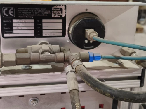 Machine remplissage d'extincteur 