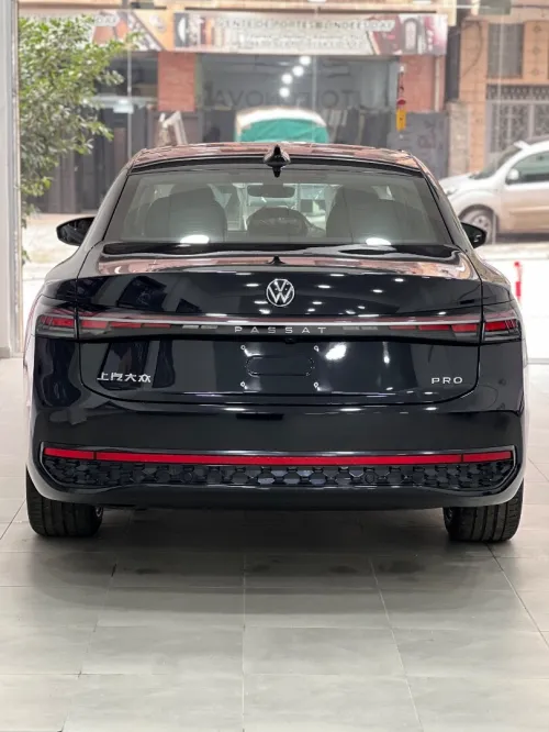 Volkswagen Passat 2025 Pro