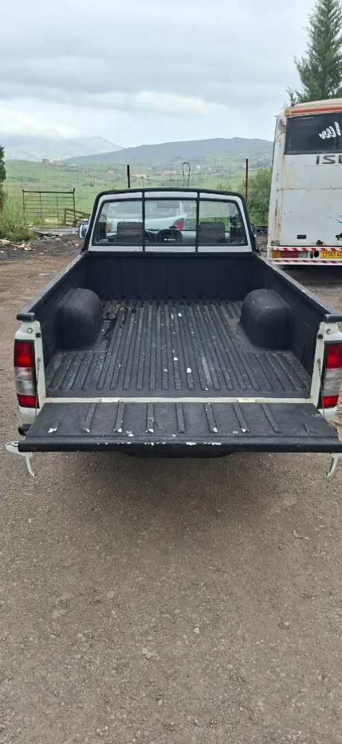 Nissan Pickup 2011 Pickup