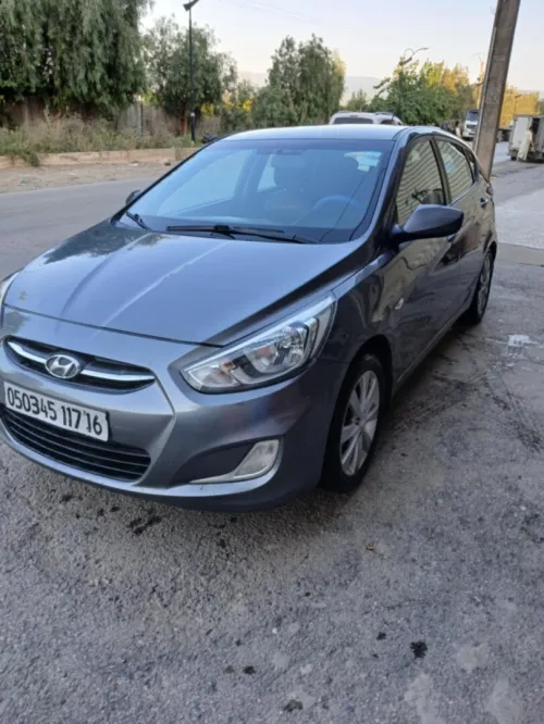 Hyundai Accent RB  4 portes 2017 Accent RB  4 portes