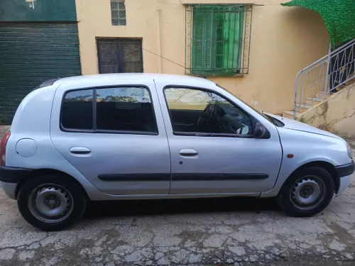 Renault Clio 2 2000 Chipi
