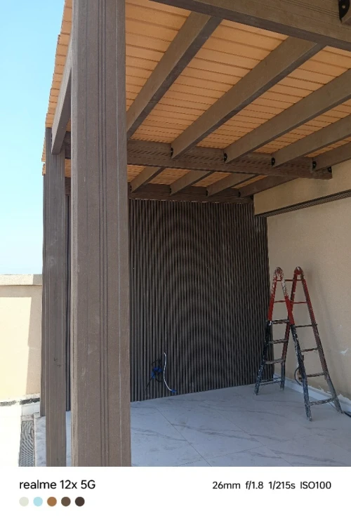 Aménagement intérieur et extérieur en bois composite 