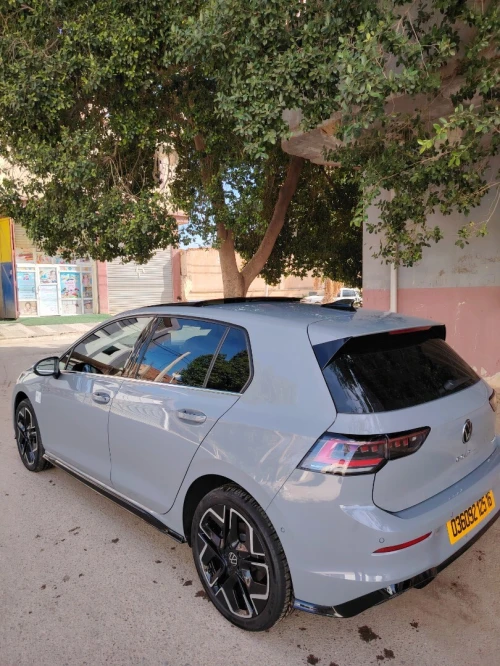 Volkswagen Golf 8 2025 R-Line