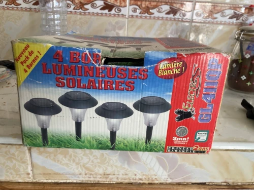 BORNE LUMINEUSES SOLAIRE