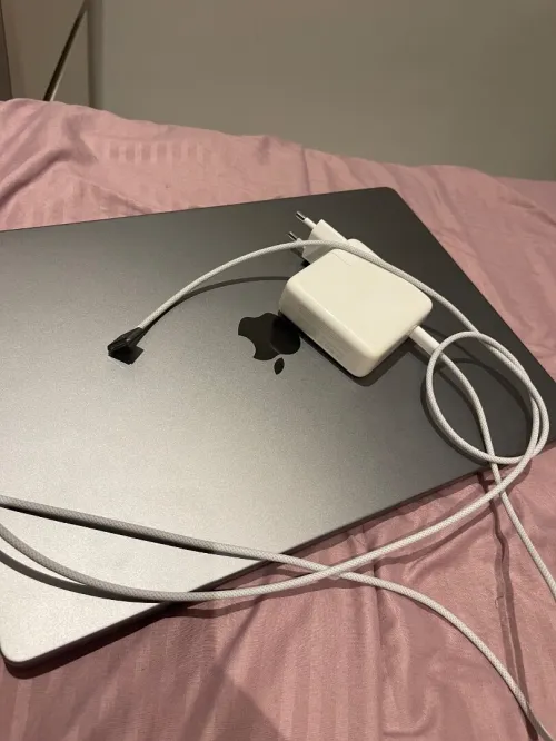 Macbook pro 2023 m2 max
