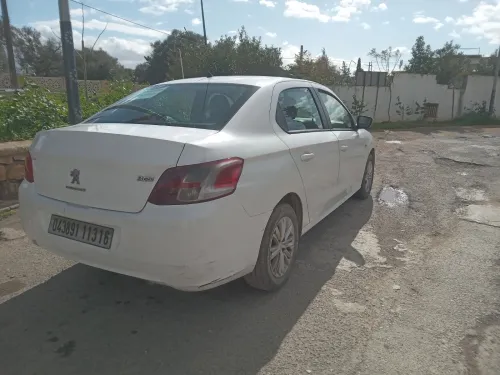 Peugeot 301 2013 
