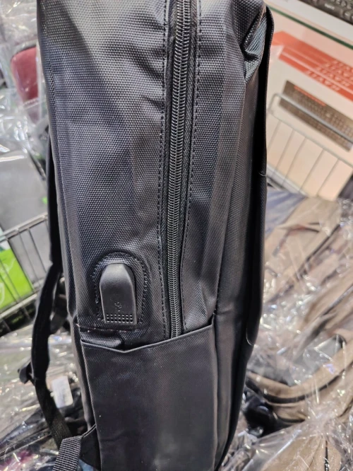 Cartable sac à dos pour les étudiants et les travailleurs couleur noir gris بيع محفظة للطلبة والعمال