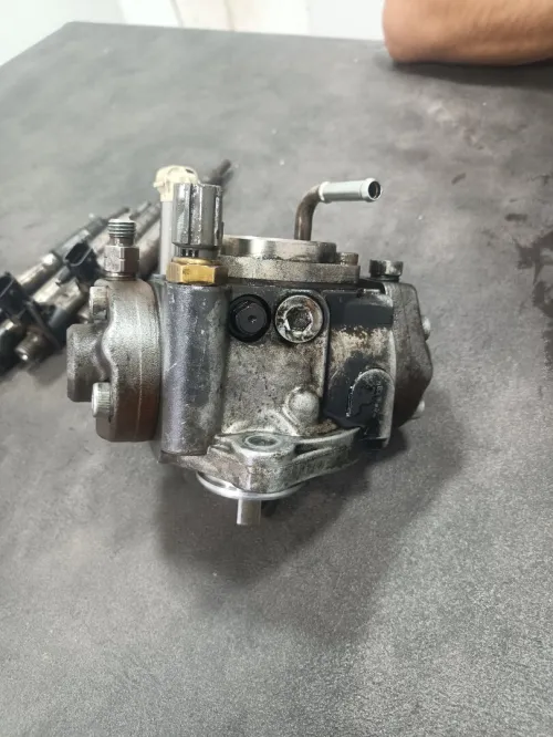 Pompe HP rav4