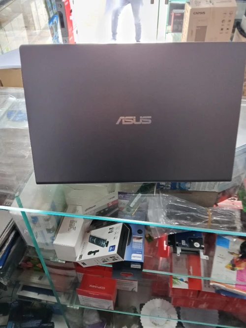 ASUS