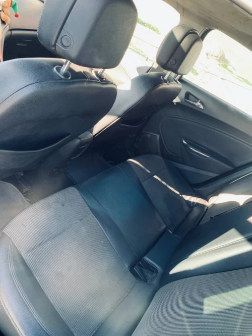 Opel Astra 2011 G