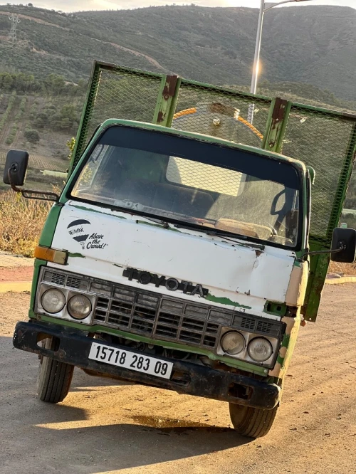 Toyota Bu30 1983