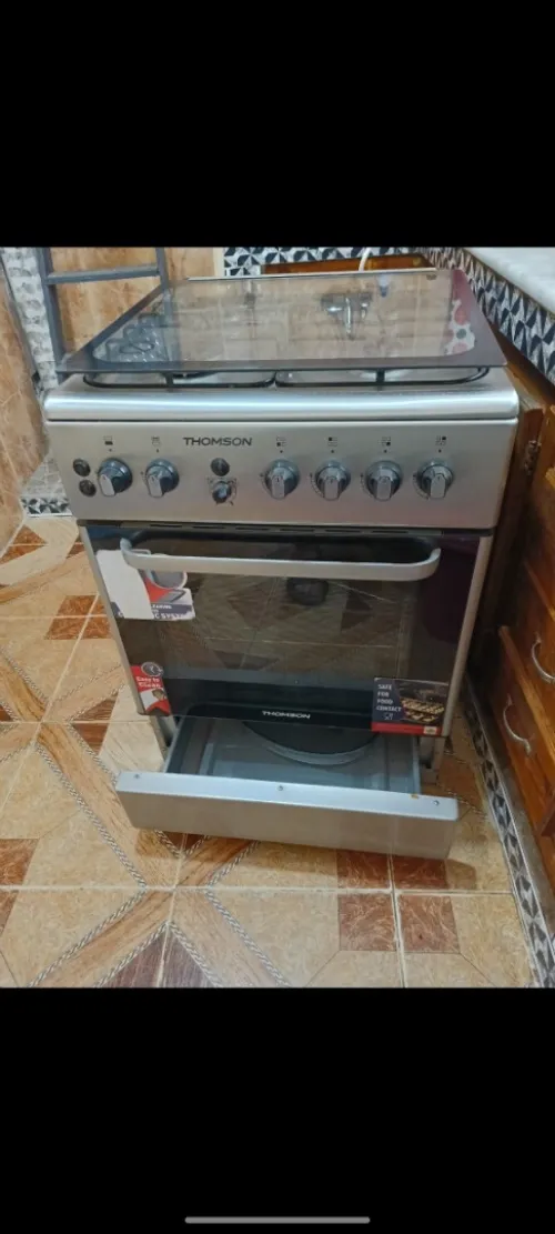 كويزنيار سومة 25 منڨوسيش لمارك طومسون