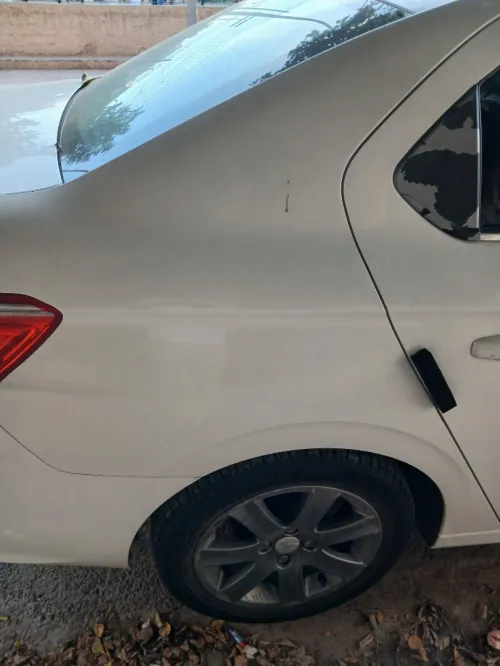 Peugeot 301 2015 pack luxe 