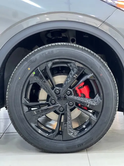 Geely Coolray 2026 fuul options