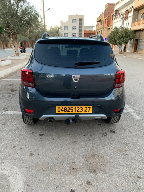 Dacia Stepway 2023 Setpway 1,6 ess
