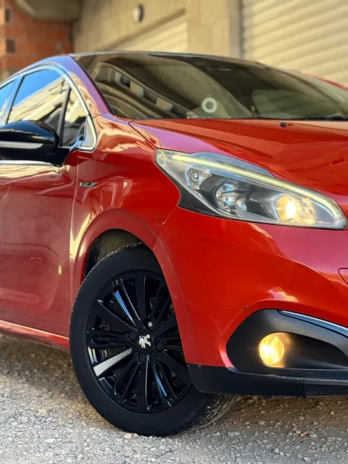Peugeot 208 2016 Allure Facelift