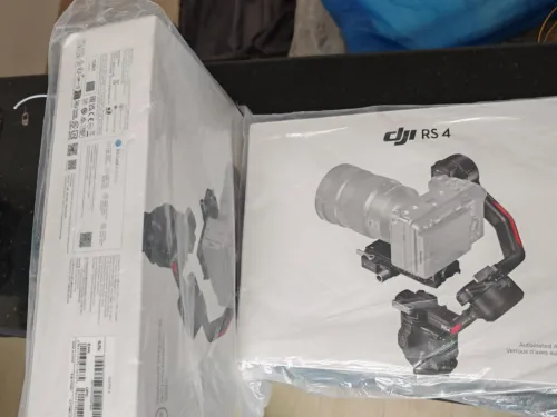 Stabilisateur Dji RS4 