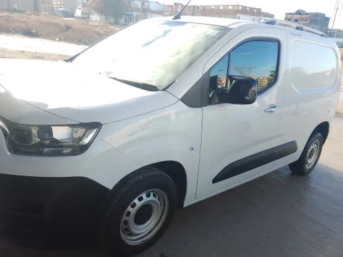Fiat Doblo 2024 2 place