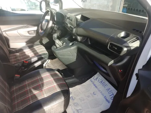 Fiat Doblo 2024 2 place