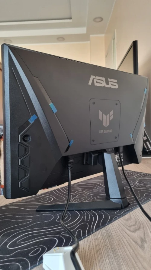 Écran Asus tuf (300hz)