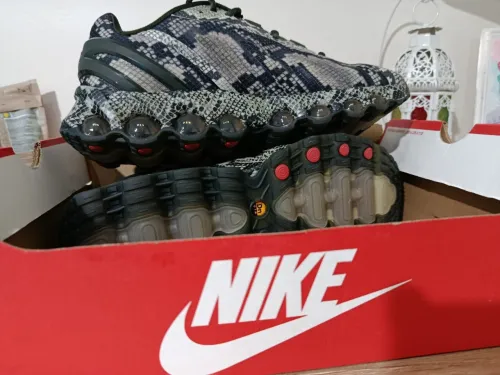 Nike air Max Dn8 snake