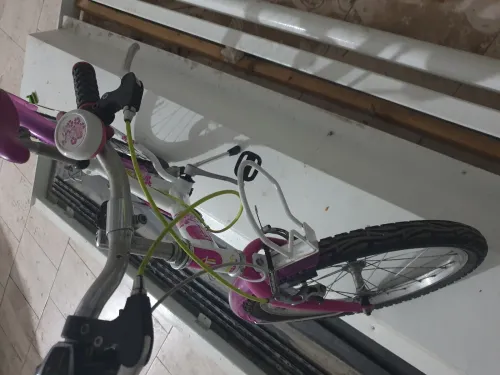 Velo B'TWIN  Original 20 pouce de 6 a 10 ans etat 10/10 venue de france