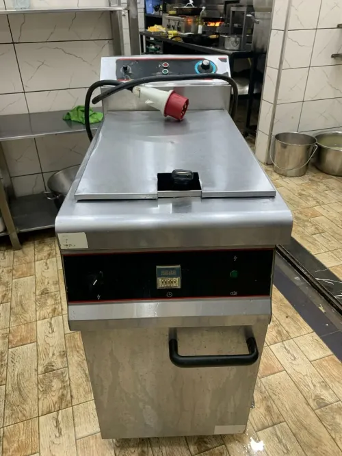 Friteuse electric