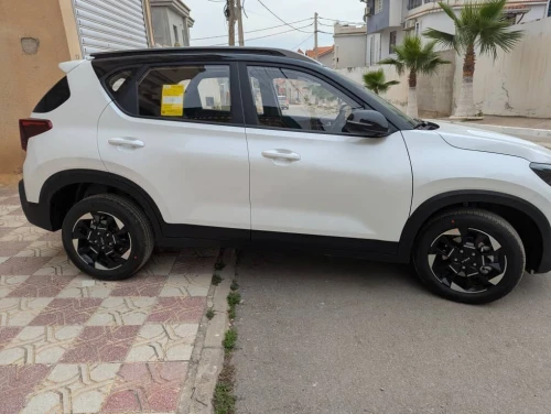 Kia Kia sonet 2025 Lexury