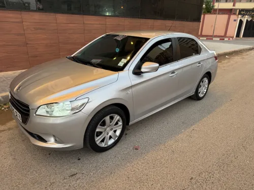 Peugeot 301 2015 Allure