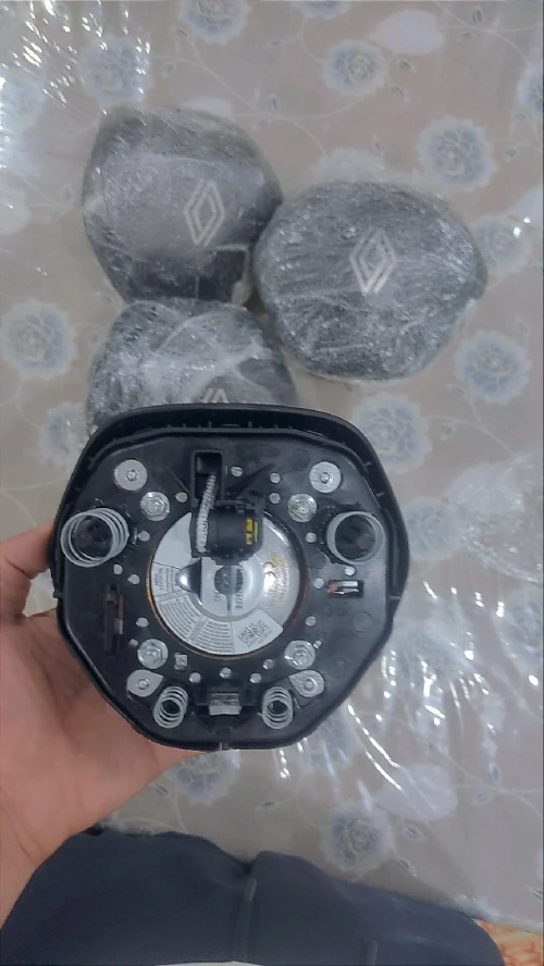 Airbags d'origine ta l'usine 