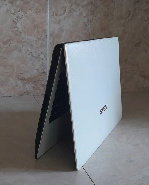 Laptop asus