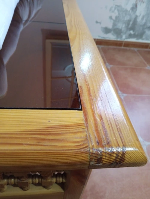 Table bois vitré Moucharabia