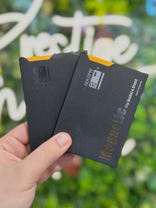 AULUMU MAGNETIC FLIP WALLET & STAND - MAGSAFE COMPATIBLE