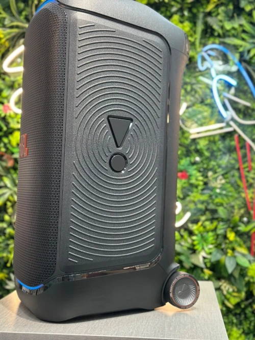 JBL PartyBox Stage Bass Boost