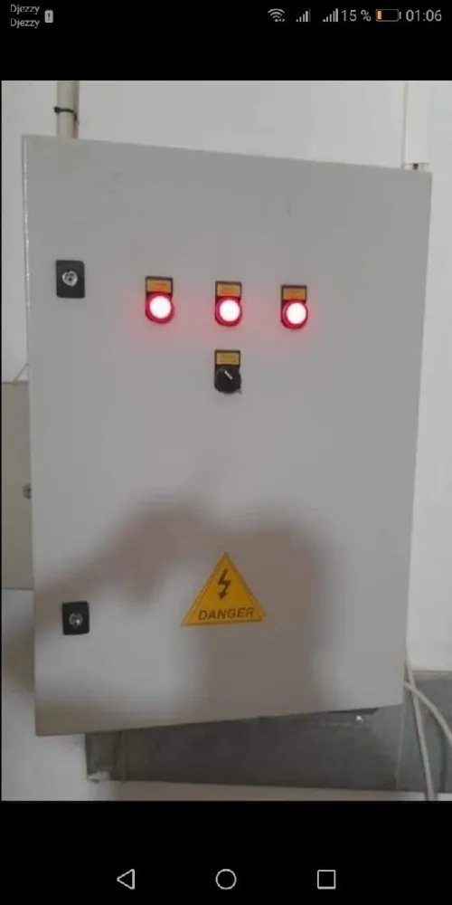 ÉLECTRICIEN 